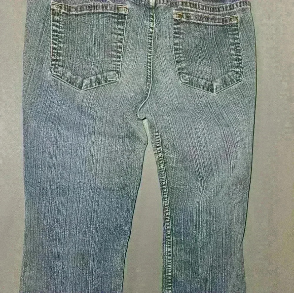 Mossimo Denim Juniors Cropped Jeans Size 9 - Picture 8 of 12